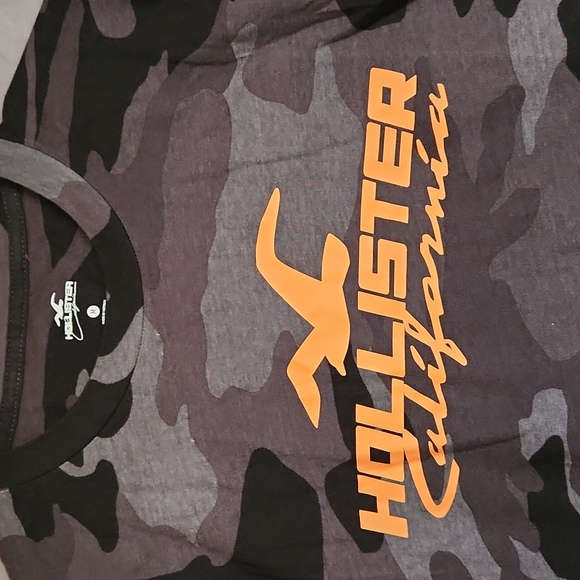 Men Tshirt - Picture 2 of 2